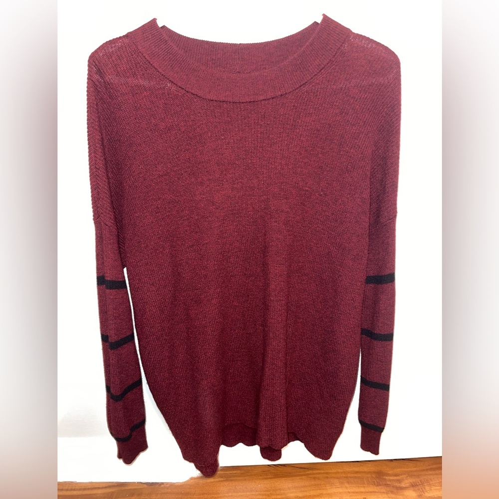American Eagle Outfitters Sweater maroon color great shape. Size S.